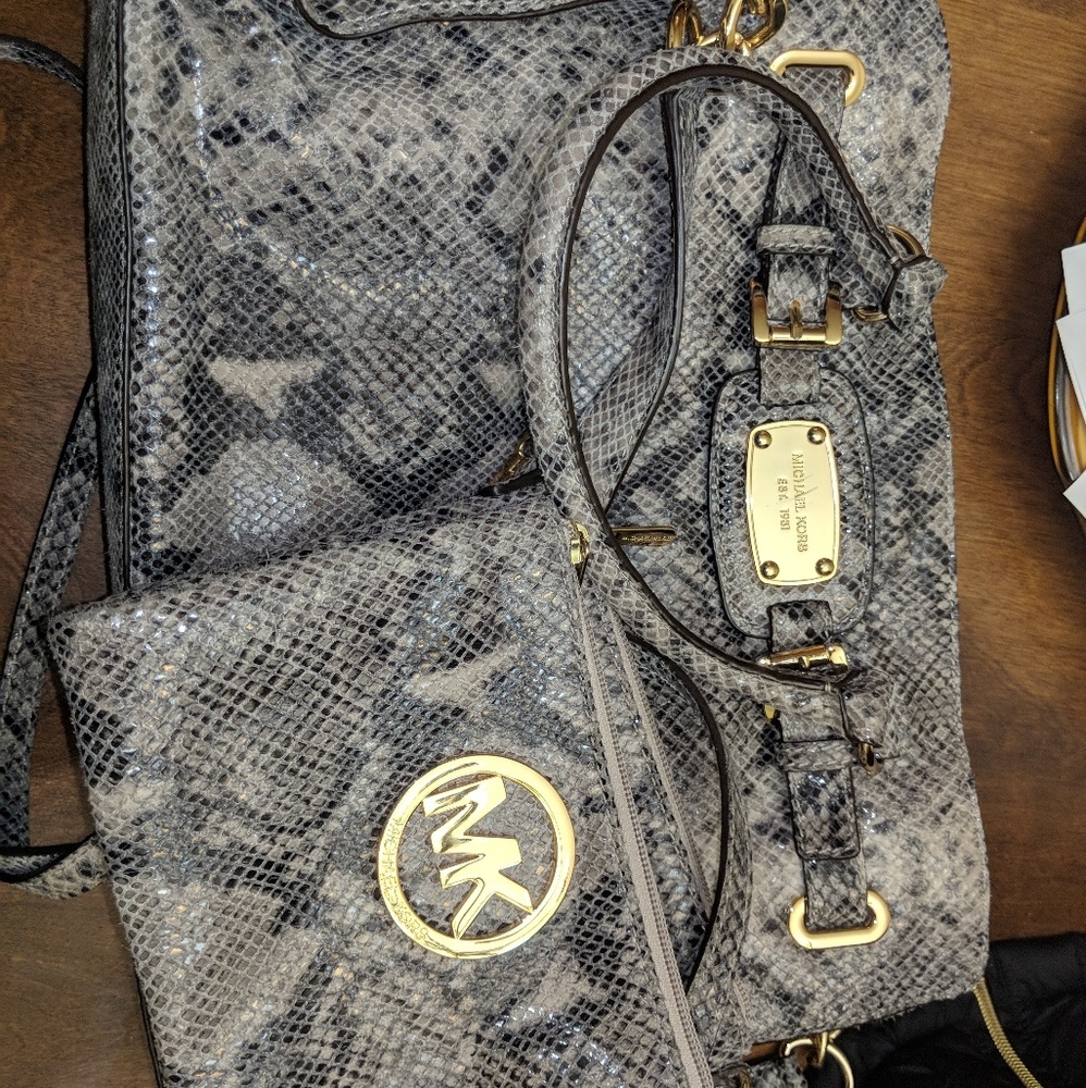 Mk bag bundle **large tote  and crossbody,